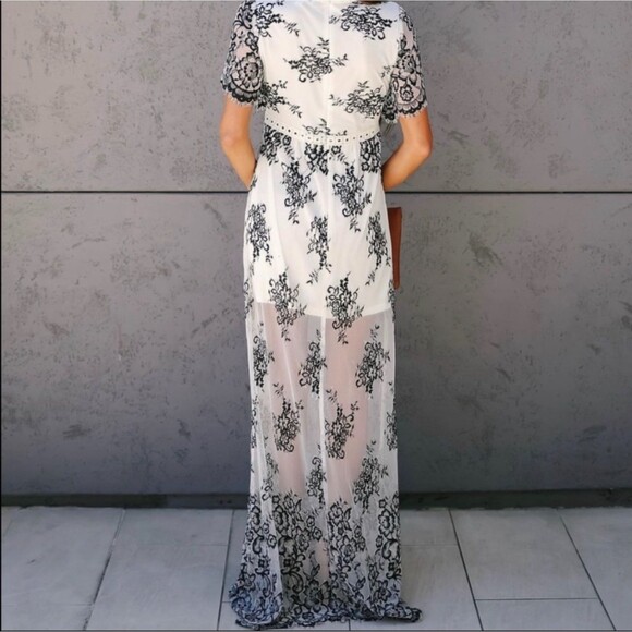 NWOT Peach Love California Lace Maxi Dress w Sheer Skirt in White & Black Size S - Picture 4 of 12